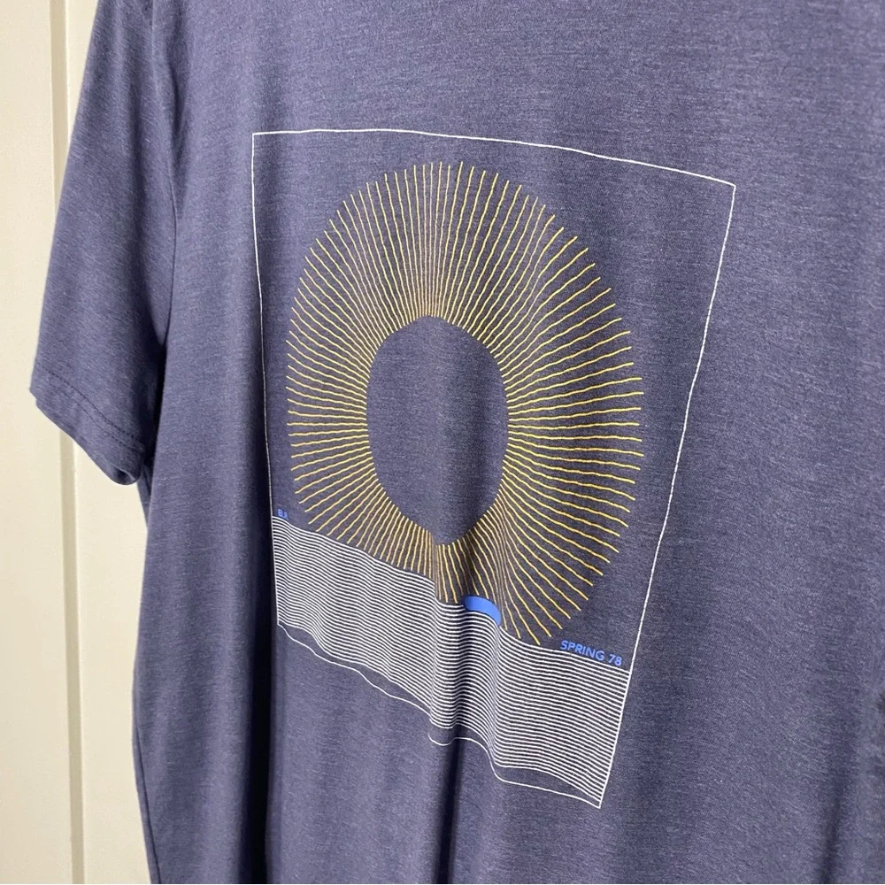 Banana Republic Vintage Graphic Sunrise Flight Blue Short Sleeve T Shirt L - Picture 3 of 10
